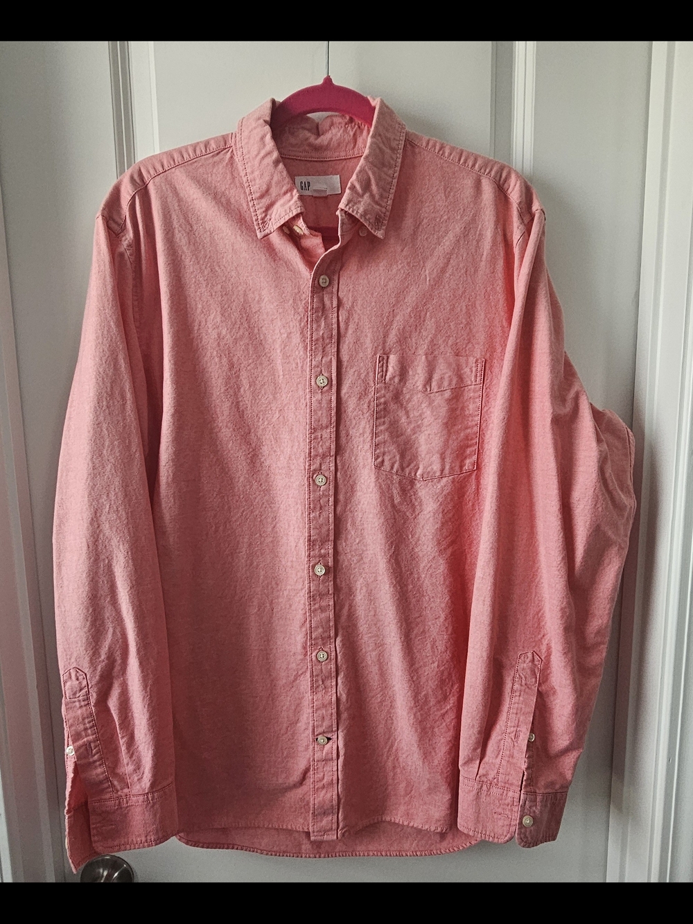 GAP Men's Pink Long-Sleeve Button-Up Shirt